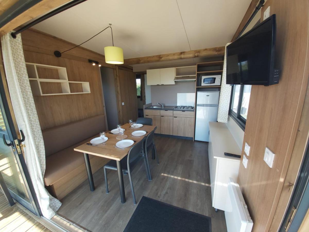 Camping Sainte Mere Eglise ภายนอก รูปภาพ