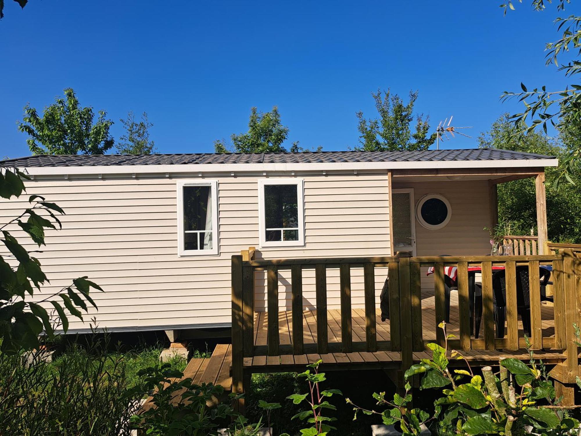 Camping Sainte Mere Eglise ภายนอก รูปภาพ