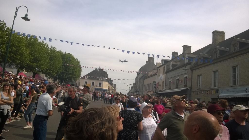 Camping Sainte Mere Eglise ภายนอก รูปภาพ