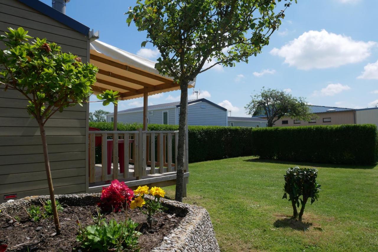 Camping Sainte Mere Eglise ภายนอก รูปภาพ